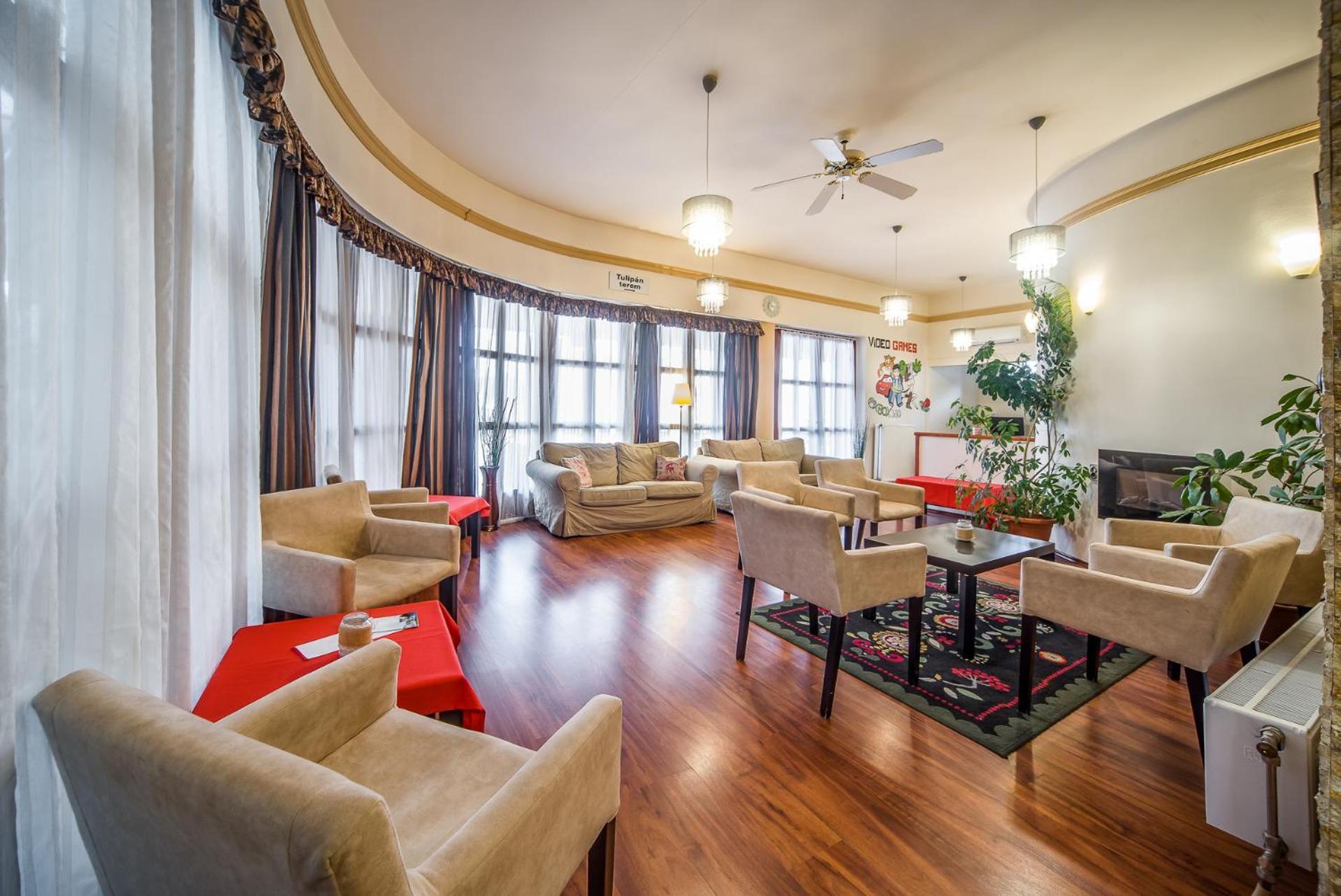 Hotel Piroska Bük Extérieur photo