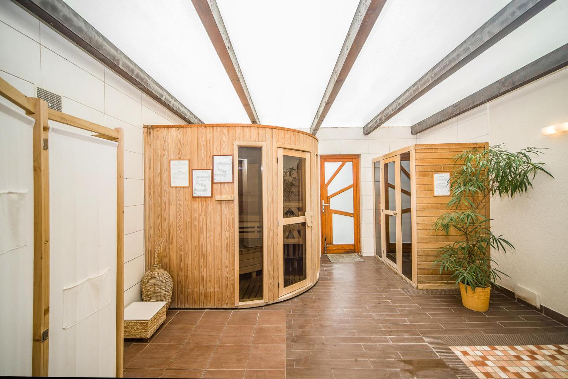 Hotel Piroska Bük Extérieur photo