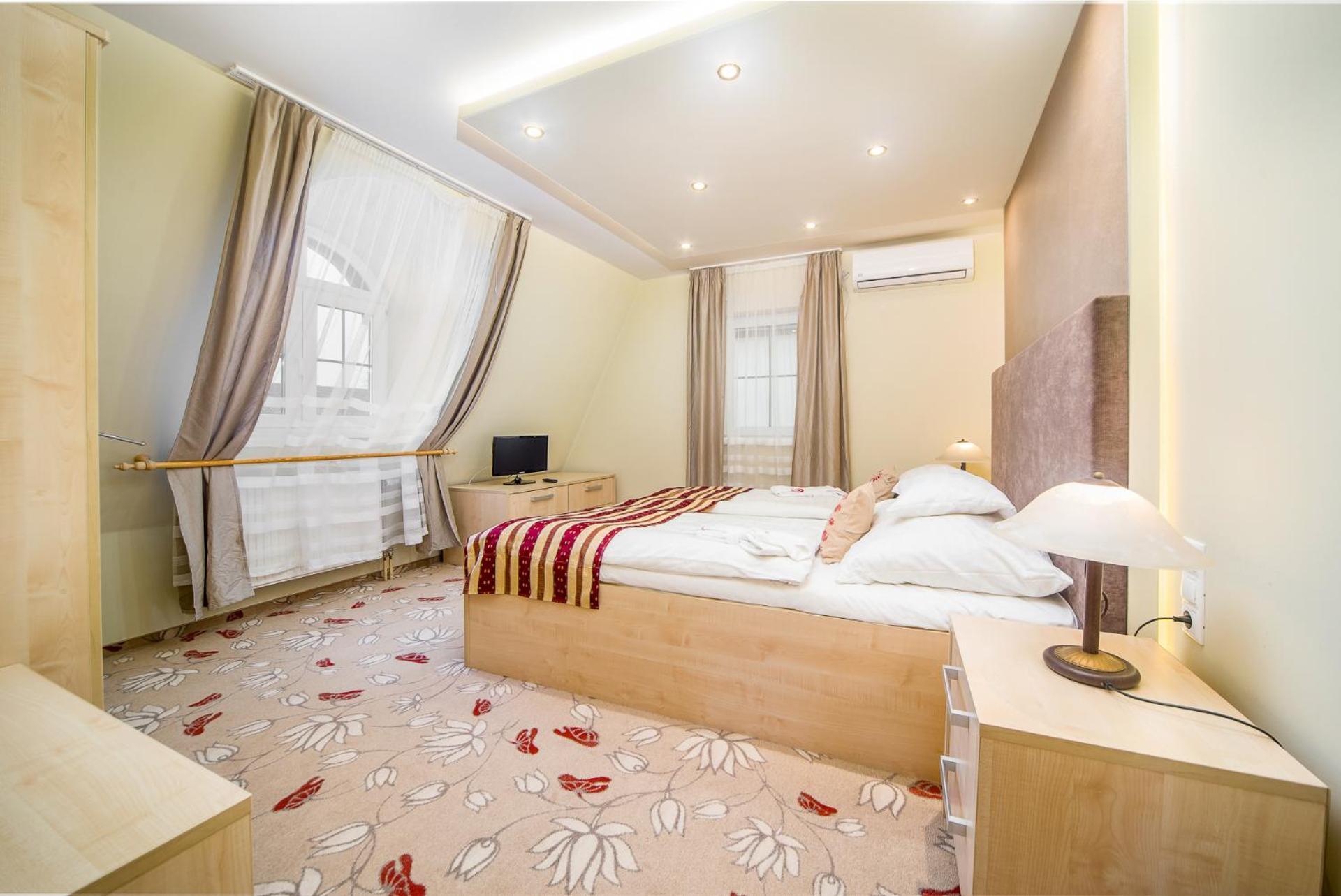 Hotel Piroska Bük Extérieur photo